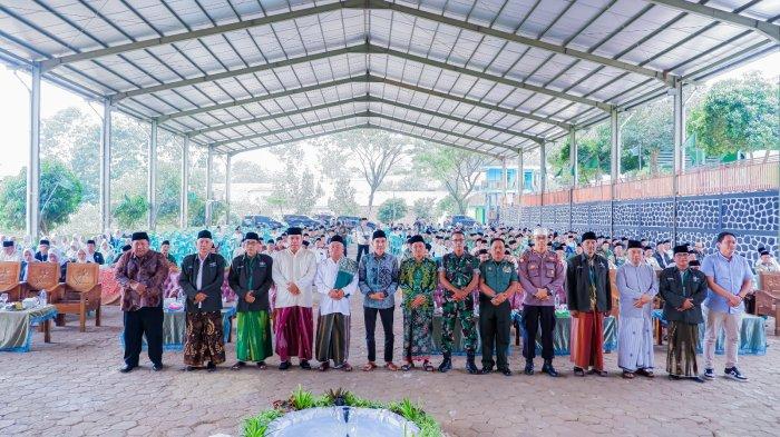 Ratusan Kiai Serukan Pemilu 2024 Damai dari Ponpes Darul Amanah Kendal