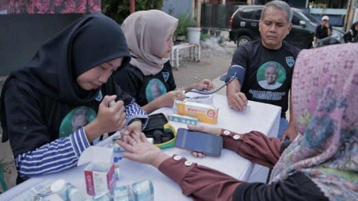 Cuaca Ekstrem Picu Penyakit, Relawan Ganjar Buka Cek Kesehatan Gratis untuk Warga Bekasi