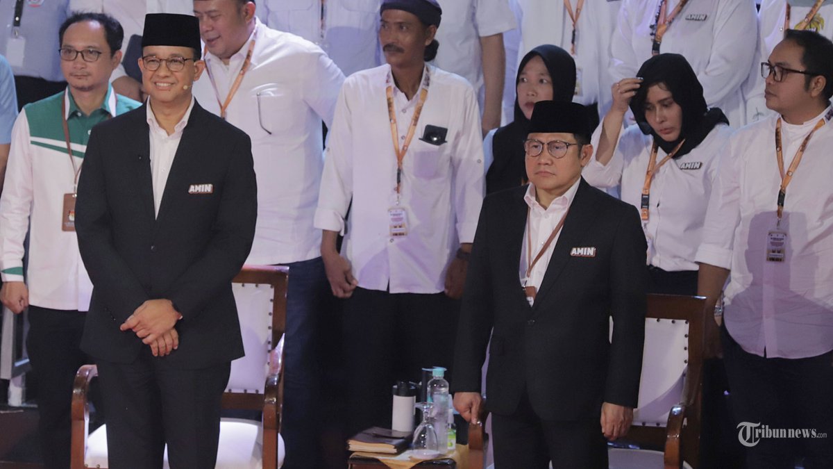 Kegiatan Capres-Cawapres Nomor Urut 1, Anies Sapa Warga Pekanbaru, Cak Imin Umrah