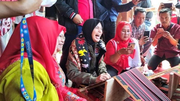 Promosikan Produk Lokal, Atikoh Ganjar Ajak Pengrajin Tapis di Lampung Melek Digital